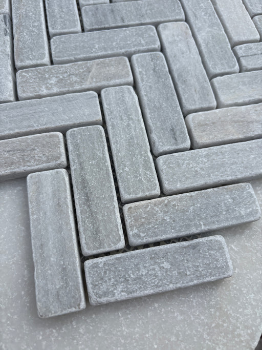 Solto Marble Herringbone Mosaic Tumbled