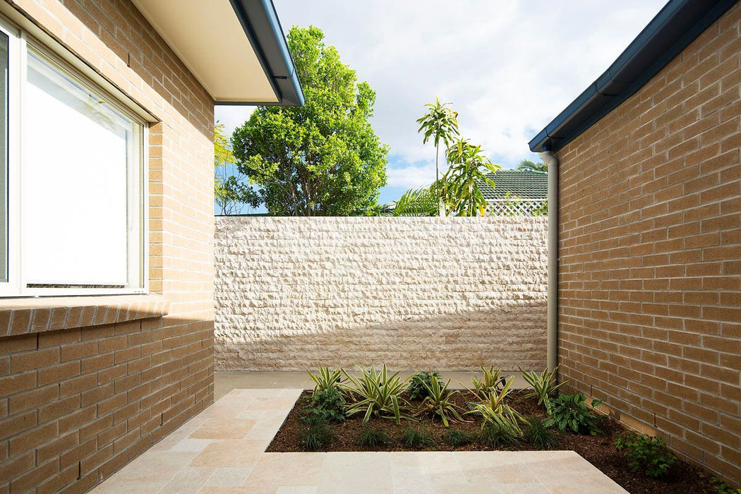 Classic Travertine Random Length Wall Cladding