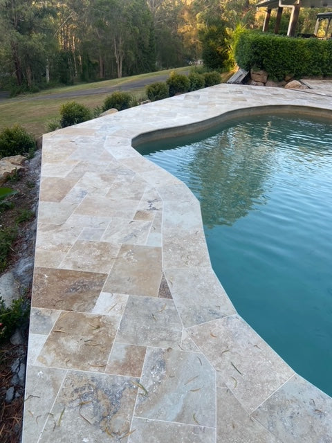 Country Classic Travertine Tile French Pattern