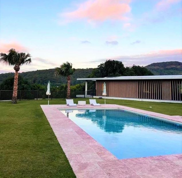 Rosso Travertine Square Edge Coping 610x406x30